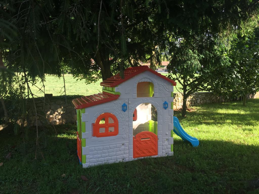 Posada La Roblera Casa de Campo Orena